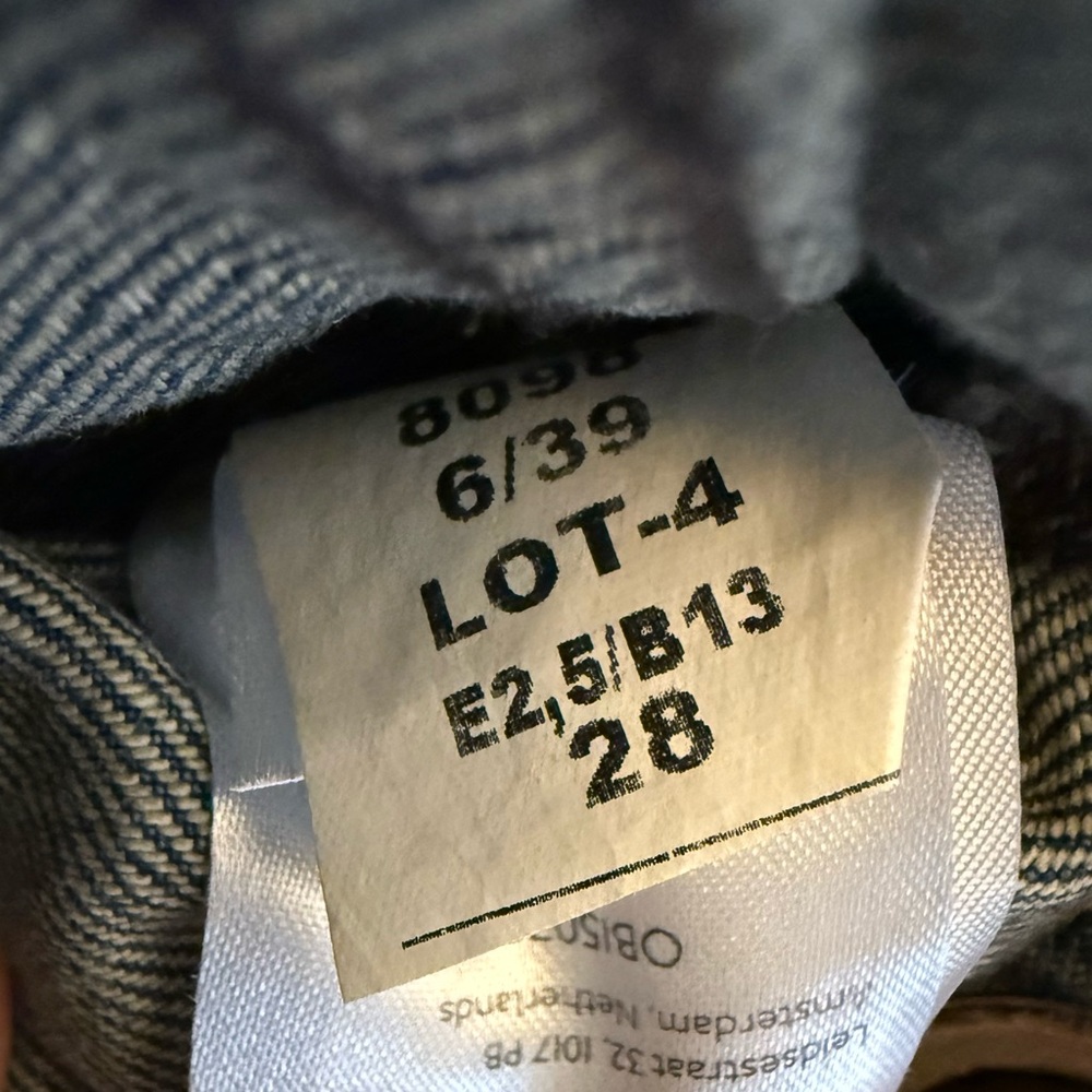 Free People Moxie low slung barrel jeans. Size 28 Distressed Timeless Blue. NWOT - Picture 4 of 6